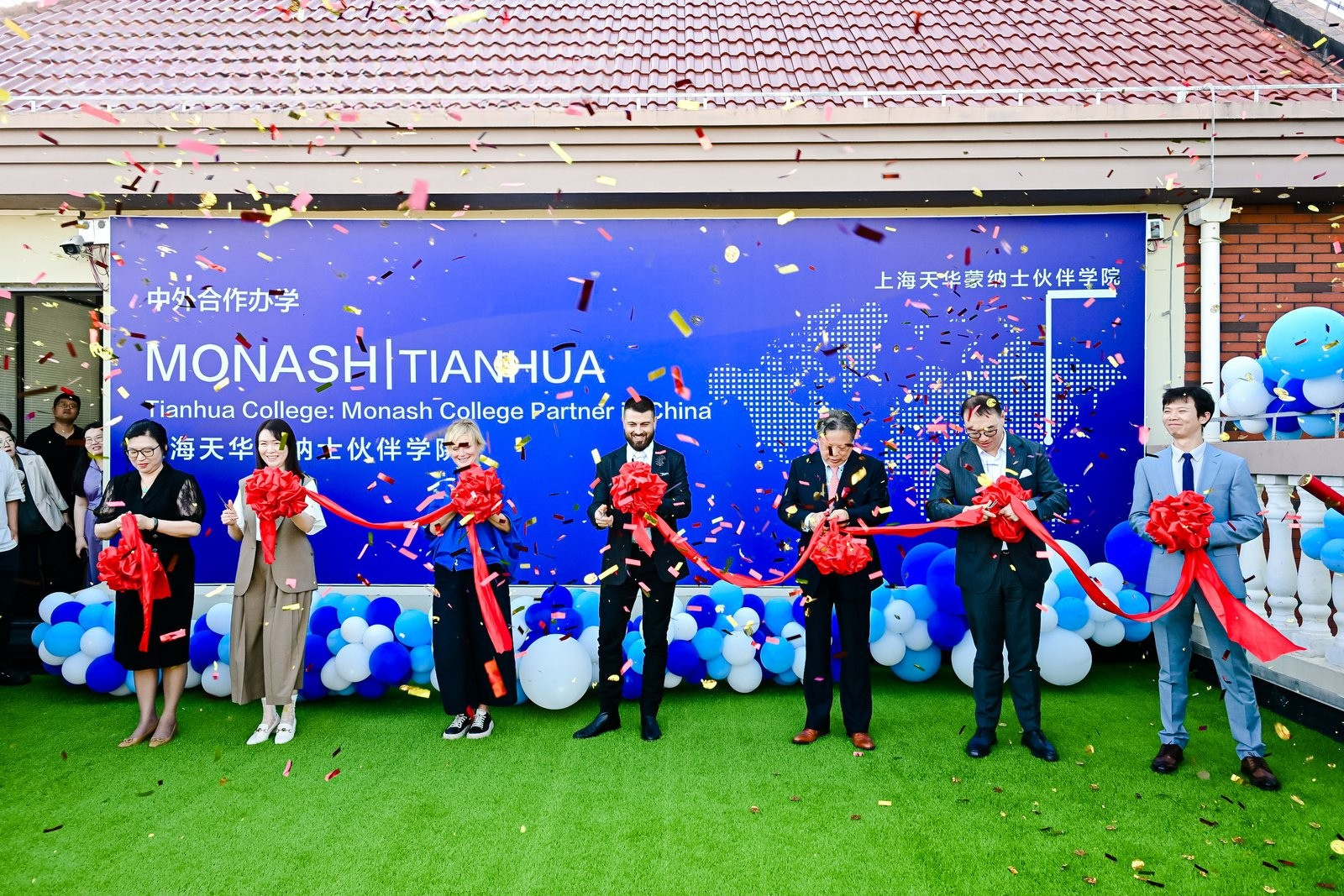 Ribboncutting